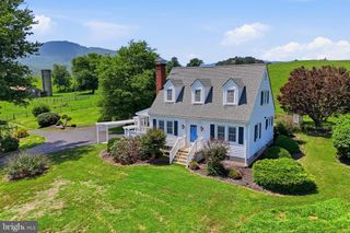 6117 S F T VALLEY RD, Etlan, VA 22719