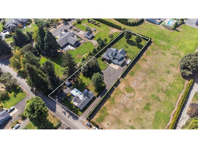 2011 RIVER LOOP 1, Eugene, OR 97404