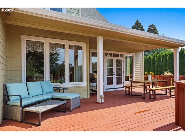 2011 RIVER LOOP 1, Eugene, OR 97404