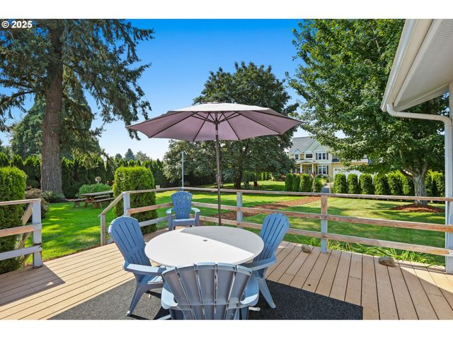 2011 RIVER LOOP 1, Eugene, OR 97404