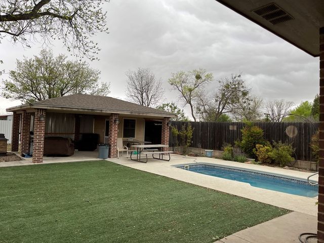 411 Labadie, Sterling City, TX 75951