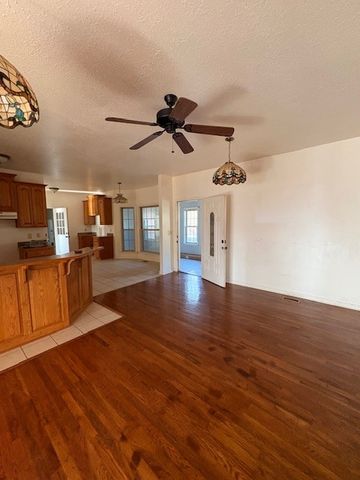 124 Old Highway 96, Burns, TN 37029