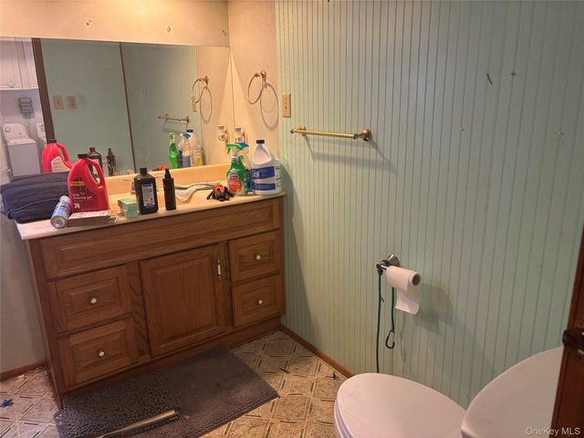 101 West Lane 42B Witt Lane, Riverhead, NY 11901