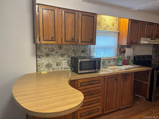 101 West Lane 42B Witt Lane, Riverhead, NY 11901