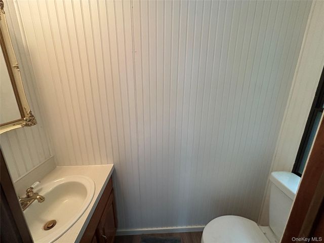 101 West Lane 42B Witt Lane, Riverhead, NY 11901