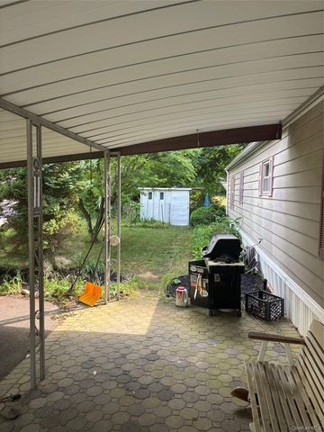 101 West Lane 42B Witt Lane, Riverhead, NY 11901