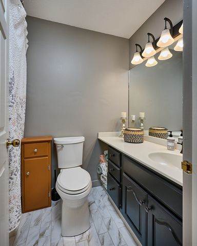 19 Baldwin Ln 19, Amherst, MA 01002