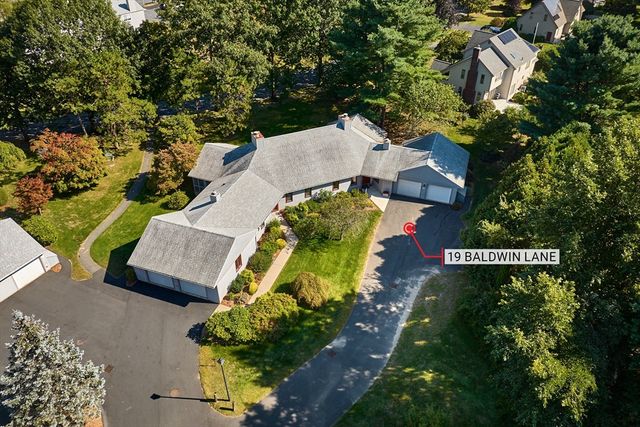 19 Baldwin Ln 19, Amherst, MA 01002