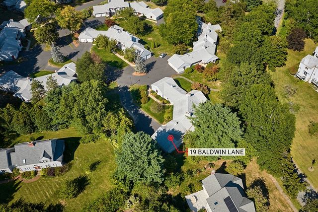19 Baldwin Ln 19, Amherst, MA 01002