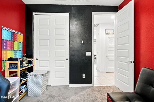 2208 W DUNBAR Drive, Phoenix, AZ 85041