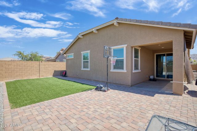 2208 W DUNBAR Drive, Phoenix, AZ 85041