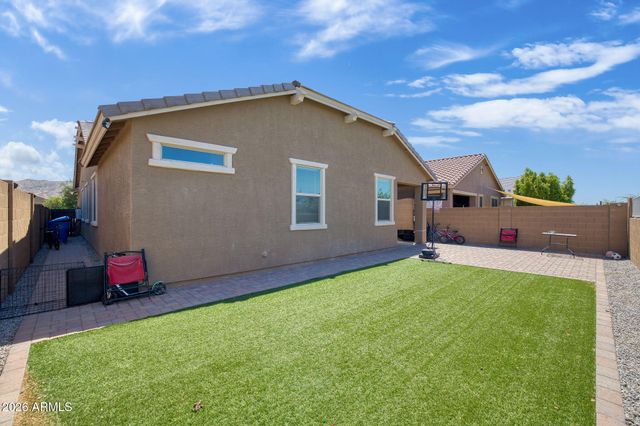 2208 W DUNBAR Drive, Phoenix, AZ 85041
