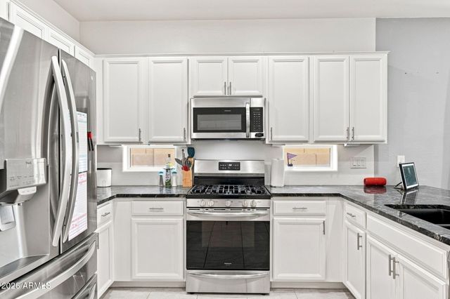 2208 W DUNBAR Drive, Phoenix, AZ 85041