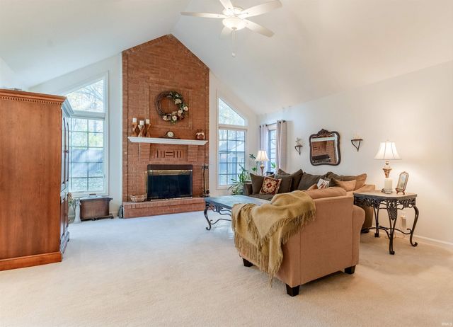 8855 Camelot Drive, Newburgh, IN 47630