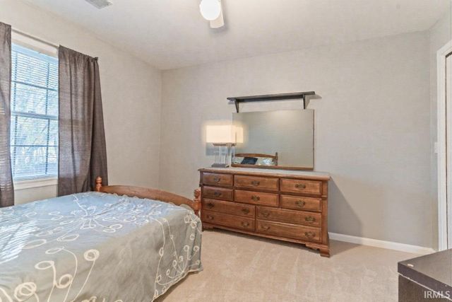 8855 Camelot Drive, Newburgh, IN 47630