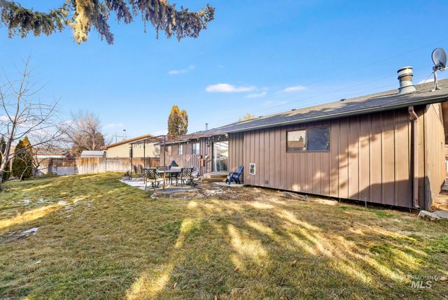 745 Newport St., Twin Falls, ID 83301