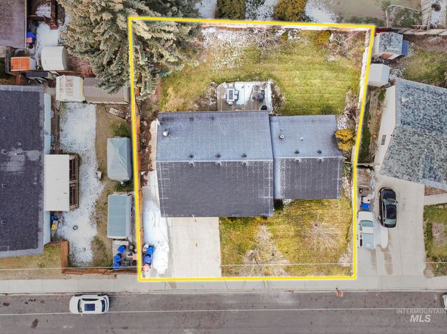 745 Newport St., Twin Falls, ID 83301
