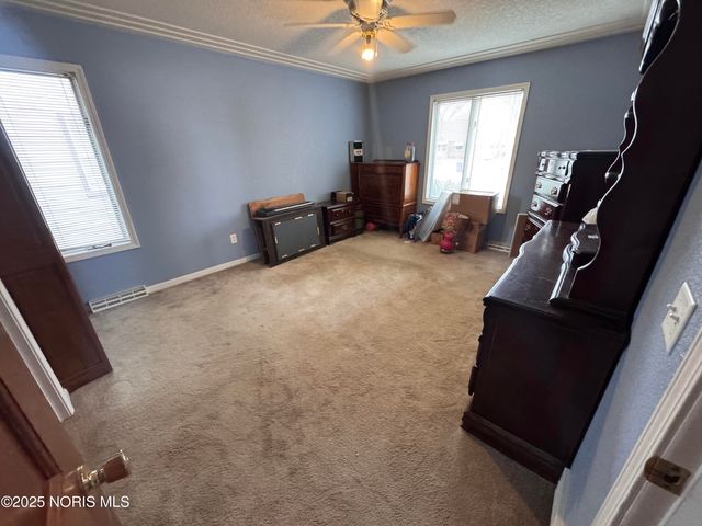 1703 Glenross Boulevard, Oregon, OH 43616