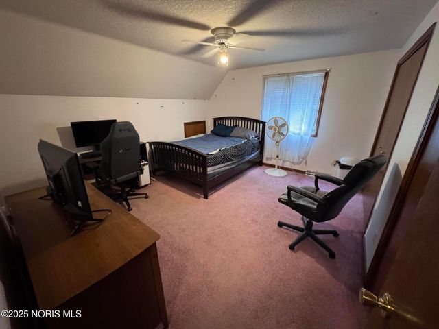 1703 Glenross Boulevard, Oregon, OH 43616