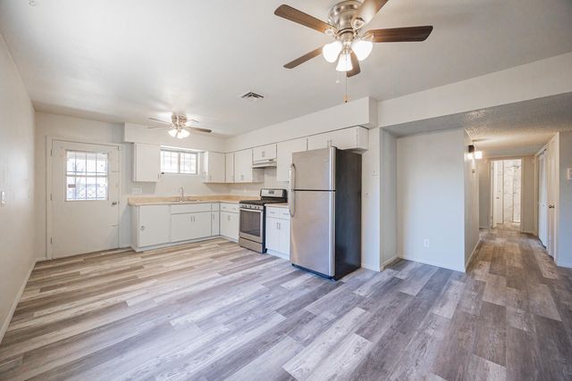 1423 E Virginia Avenue, Phoenix, AZ 85006