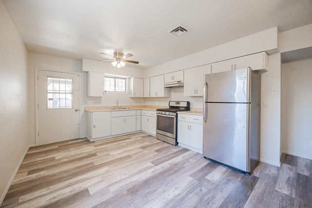 1423 E Virginia Avenue, Phoenix, AZ 85006