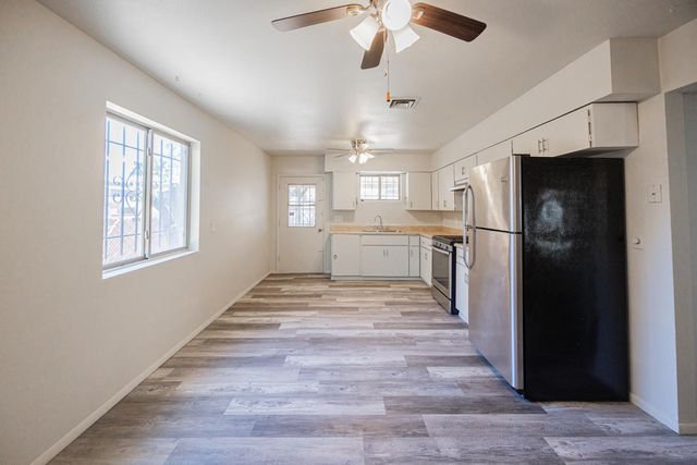 1423 E Virginia Avenue, Phoenix, AZ 85006