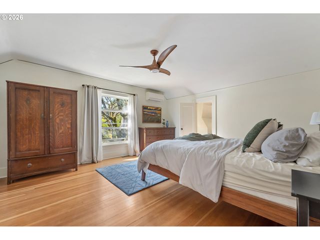 7738 Sw 31ST Ave, Portland, OR 97219