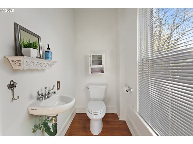 7738 Sw 31ST Ave, Portland, OR 97219