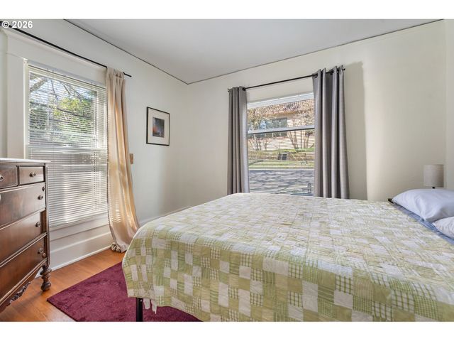 7738 Sw 31ST Ave, Portland, OR 97219