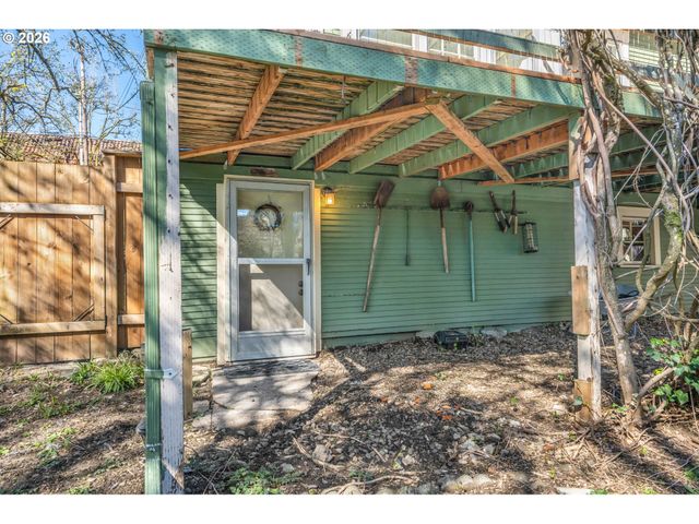 7738 Sw 31ST Ave, Portland, OR 97219