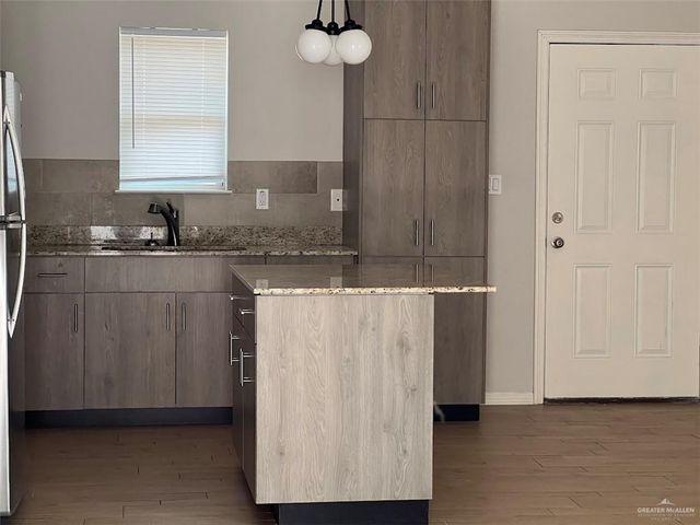 2704 E Eisenhower Avenue, Alton, TX 78573