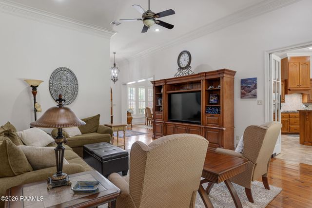 107 Woodbridge Drive, Lafayette, LA 70508