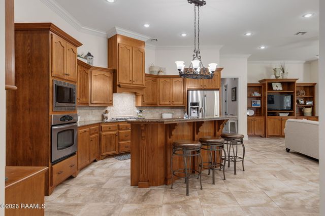 107 Woodbridge Drive, Lafayette, LA 70508