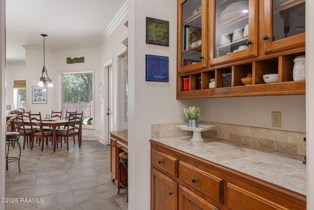 107 Woodbridge Drive, Lafayette, LA 70508