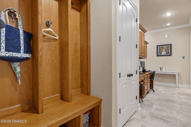 107 Woodbridge Drive, Lafayette, LA 70508