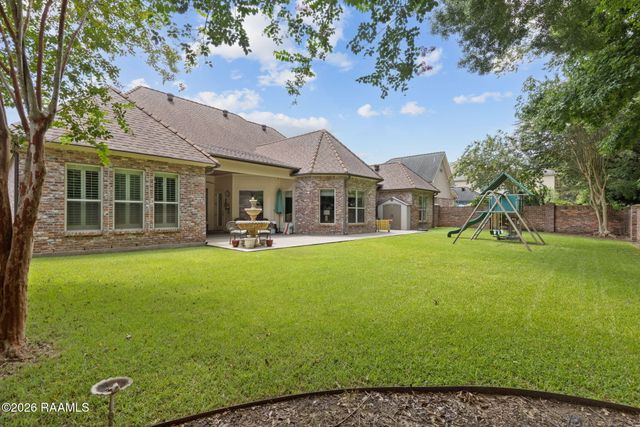 107 Woodbridge Drive, Lafayette, LA 70508