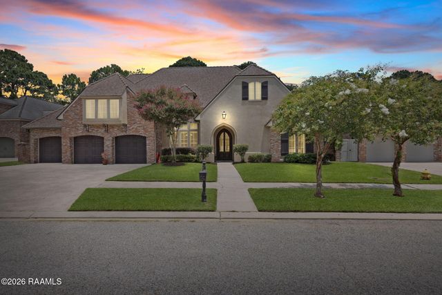 107 Woodbridge Drive, Lafayette, LA 70508