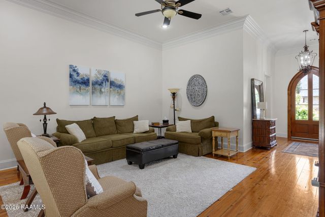 107 Woodbridge Drive, Lafayette, LA 70508