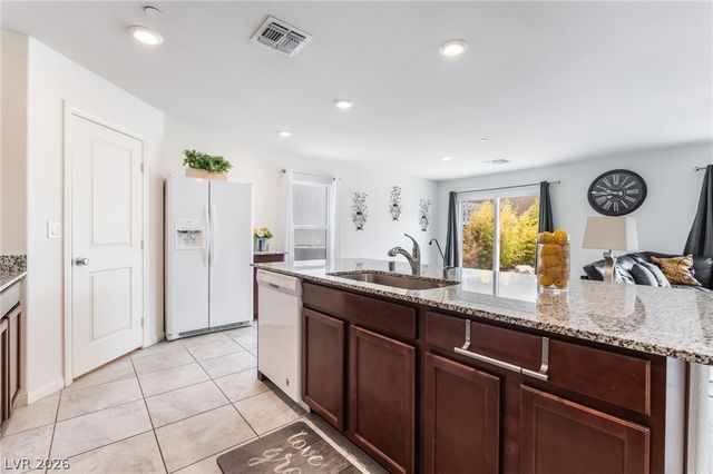 6631 Frosted Harvest Avenue, Las Vegas, NV 89108