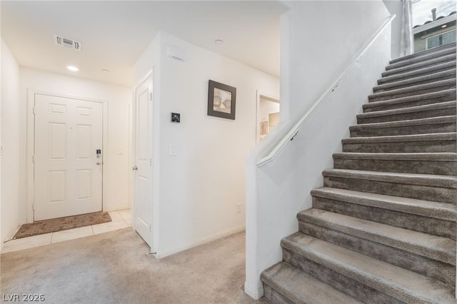 6631 Frosted Harvest Avenue, Las Vegas, NV 89108