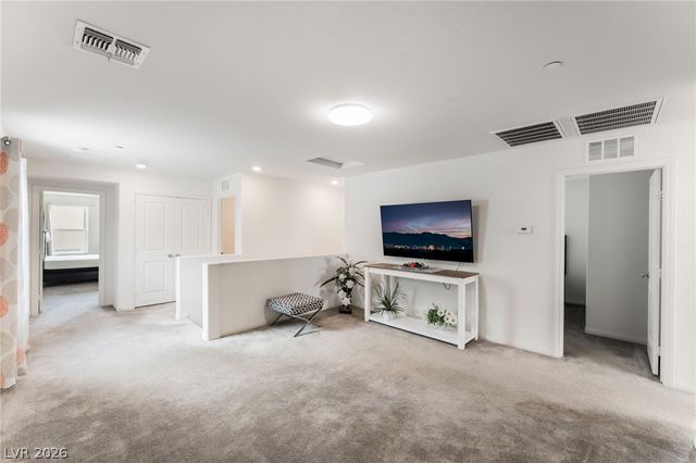6631 Frosted Harvest Avenue, Las Vegas, NV 89108