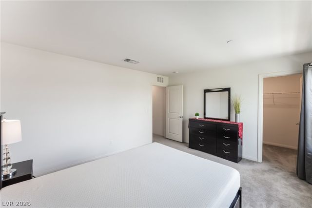6631 Frosted Harvest Avenue, Las Vegas, NV 89108