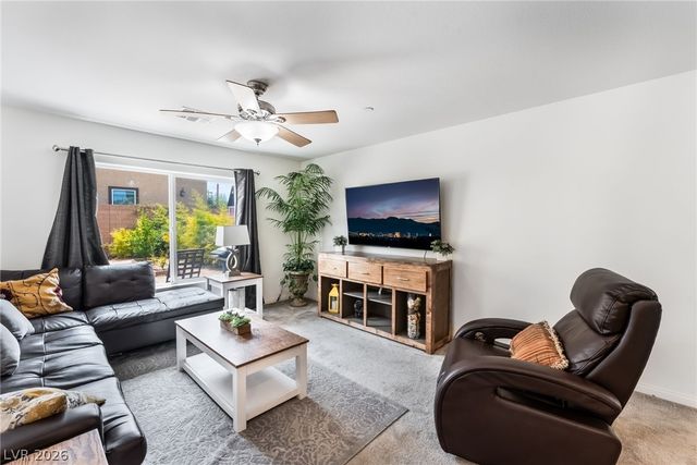 6631 Frosted Harvest Avenue, Las Vegas, NV 89108