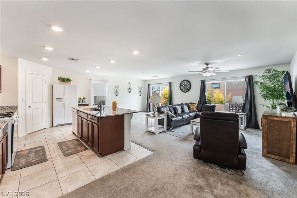 6631 Frosted Harvest Avenue, Las Vegas, NV 89108 — photo 3