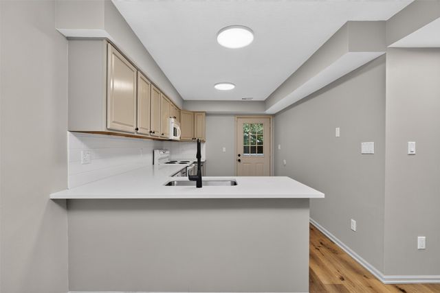 2819 E 37th Street, Des Moines, IA 50317