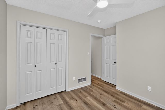 2819 E 37th Street, Des Moines, IA 50317
