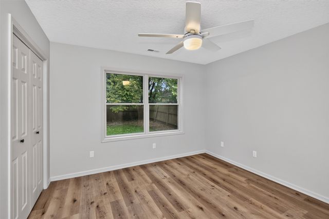 2819 E 37th Street, Des Moines, IA 50317