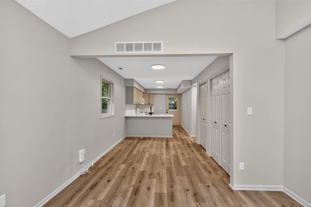 2819 E 37th Street, Des Moines, IA 50317