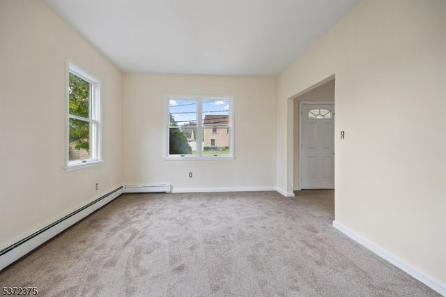 250 Woodcliff Ave, Little Falls Twp., NJ 07424