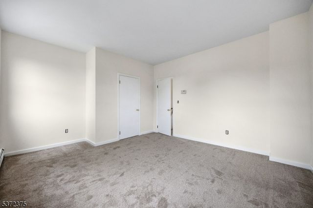 250 Woodcliff Ave, Little Falls Twp., NJ 07424